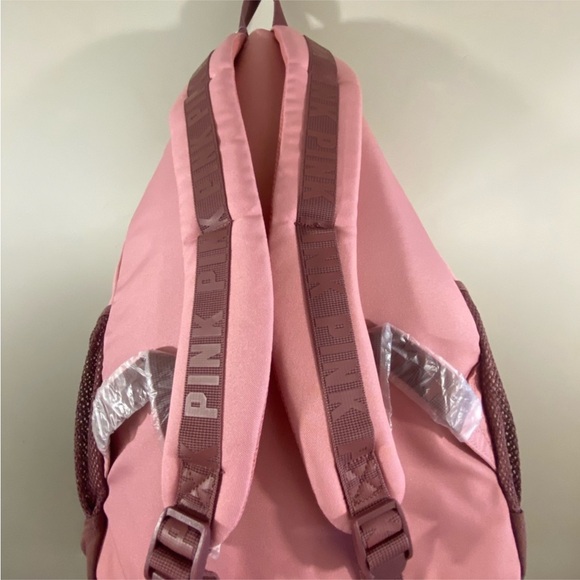Pink Classic Backpack 🌸🌸 - Picture 2 of 6